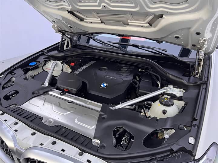 Фото 27 - BMW X4