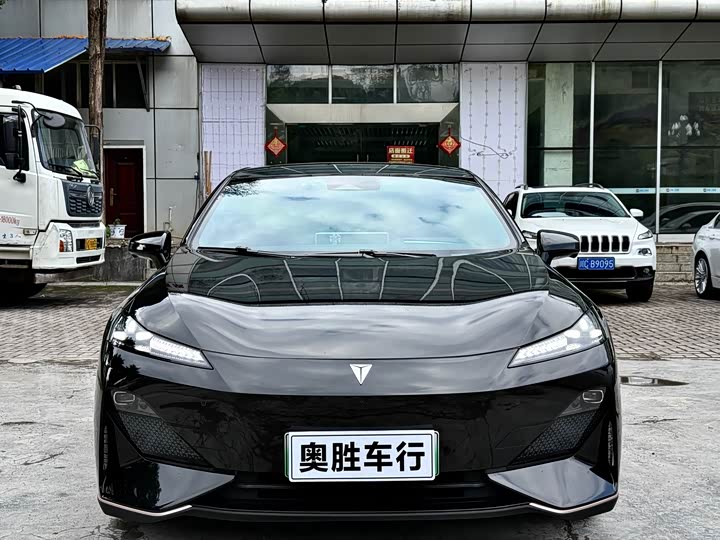 Фото 2 - Changan Deepal SL03