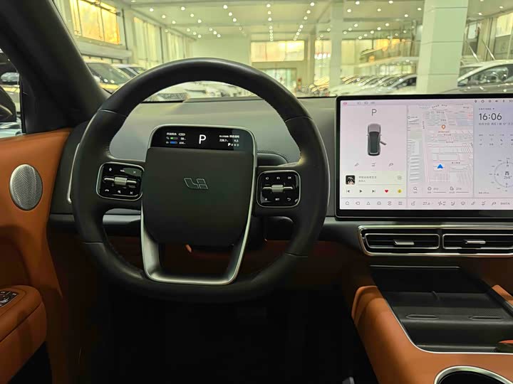 Фото 14 - LiXiang L8