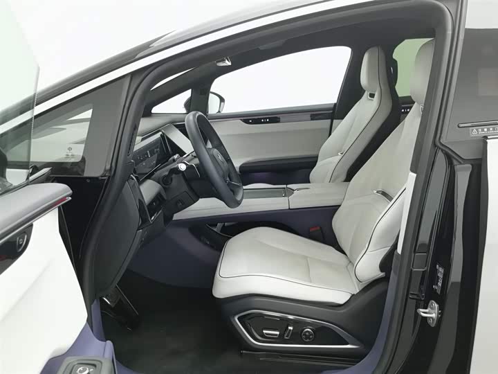 Фото 10 - HiPhi X