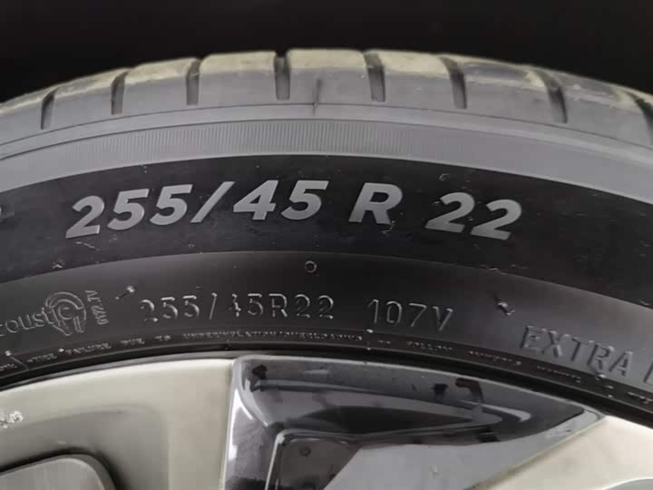 Фото 24 - HiPhi X