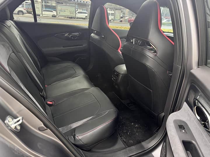 Фото 12 - GAC Trumpchi Empow R