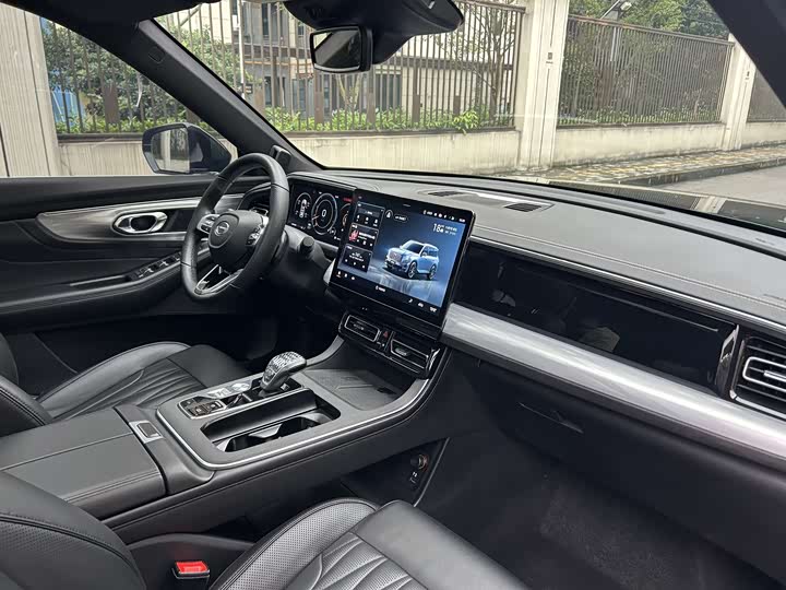 Фото 11 - GAC Trumpchi GS8