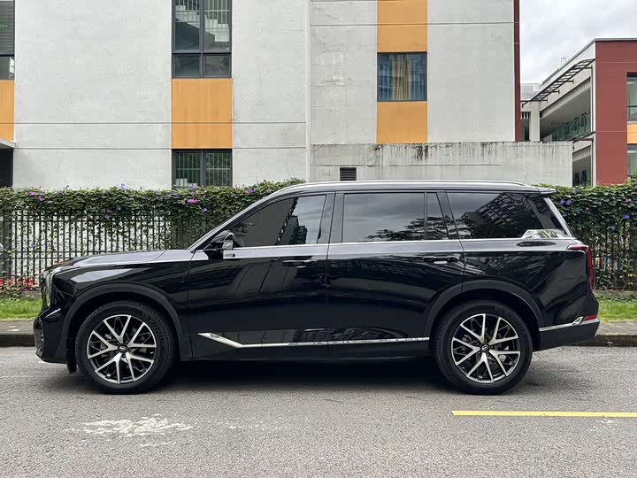 Фото 25 - GAC Trumpchi GS8