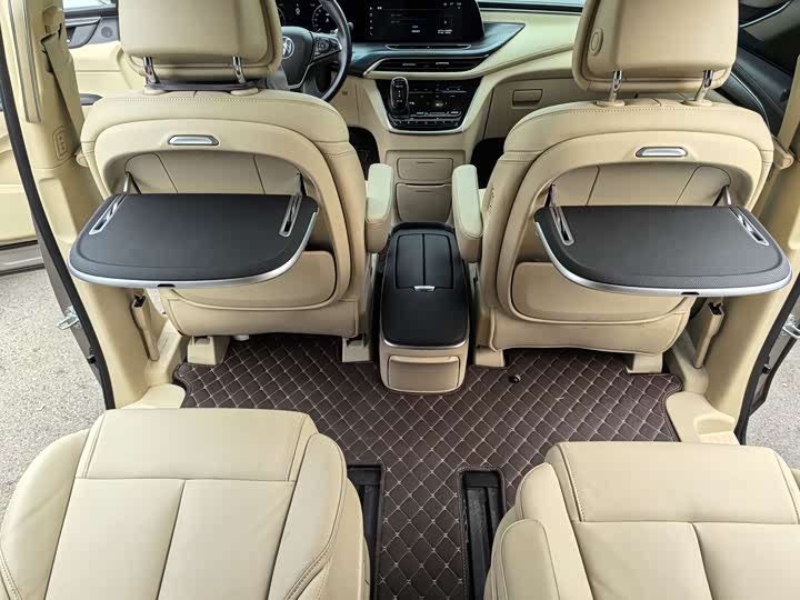 Фото 6 - Buick GL8 ES