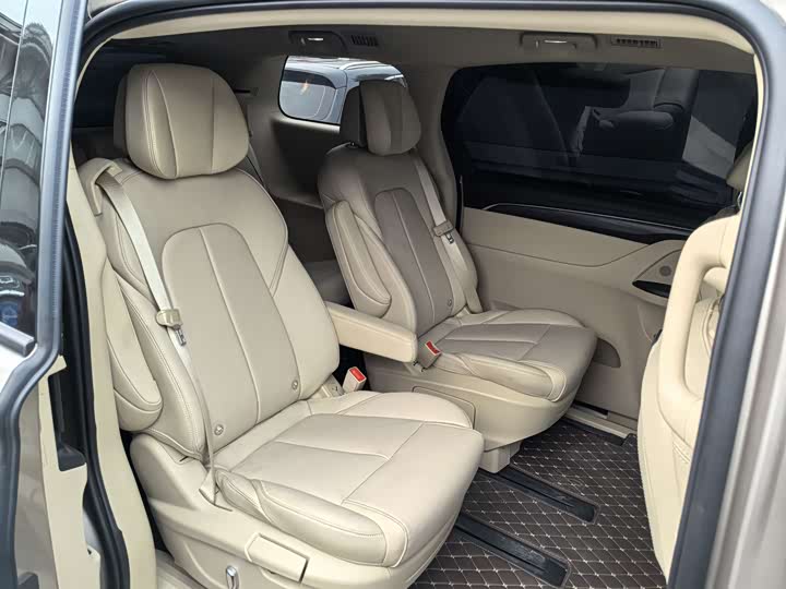 Фото 7 - Buick GL8 ES