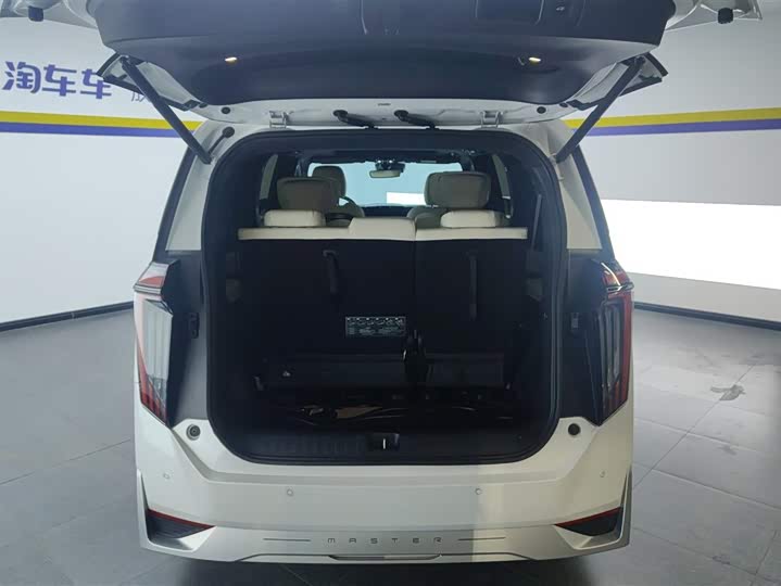 Фото 4 - GAC Trumpchi M8