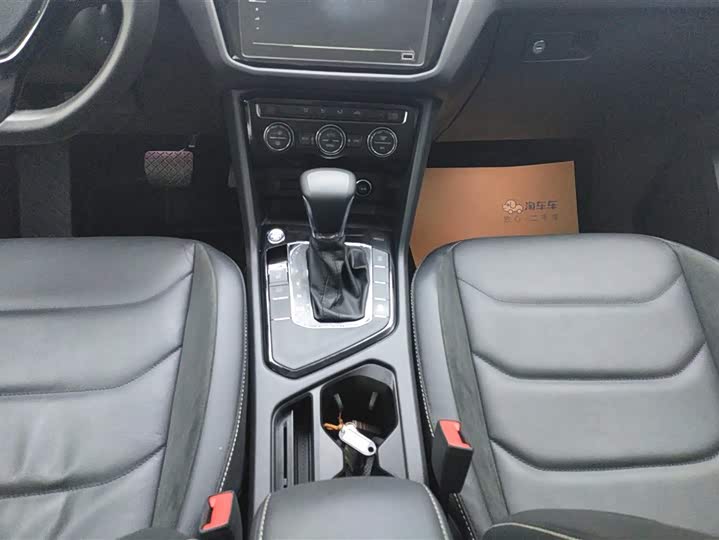 Фото 15 - Volkswagen Tiguan L Pro