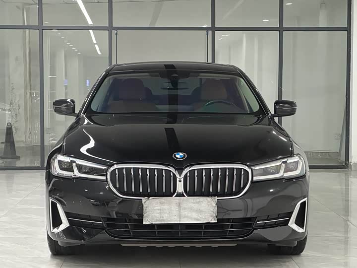 Фото 2 - BMW 5 Series