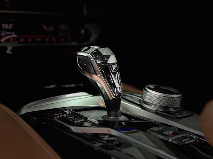 Фото 5 - BMW 5 Series