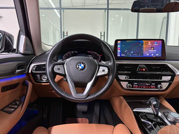 Фото 9 - BMW 5 Series