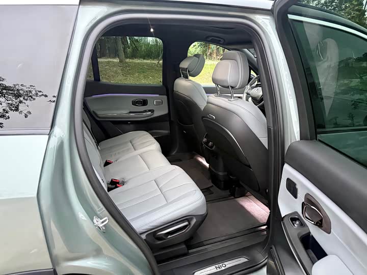 Фото 10 - Nio ES8