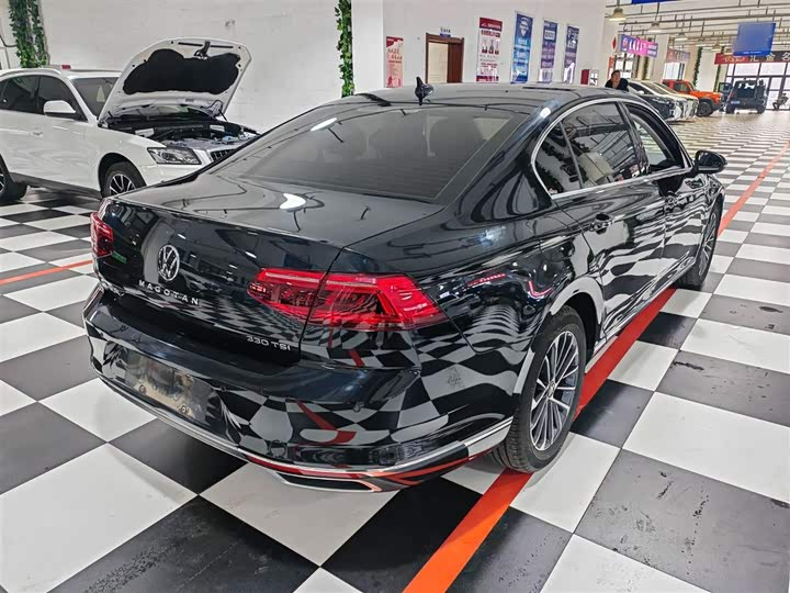 Фото 21 - Volkswagen Magotan