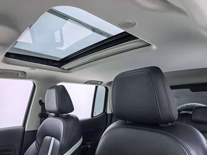 Фото 20 - Tank 300