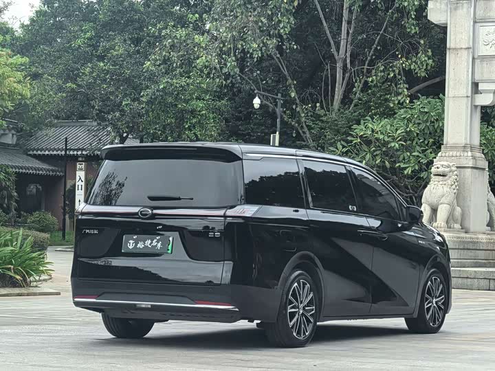 Фото 4 - GAC Trumpchi E8