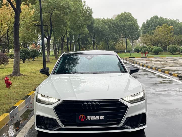 Фото 2 - Audi A7