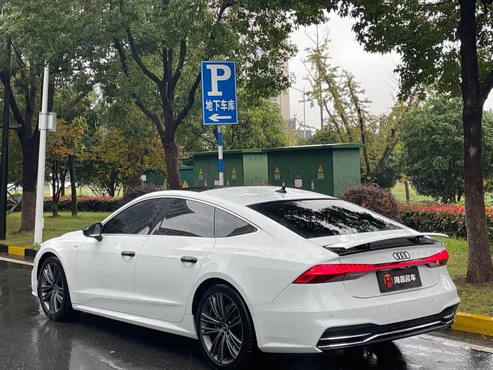 Фото 4 - Audi A7