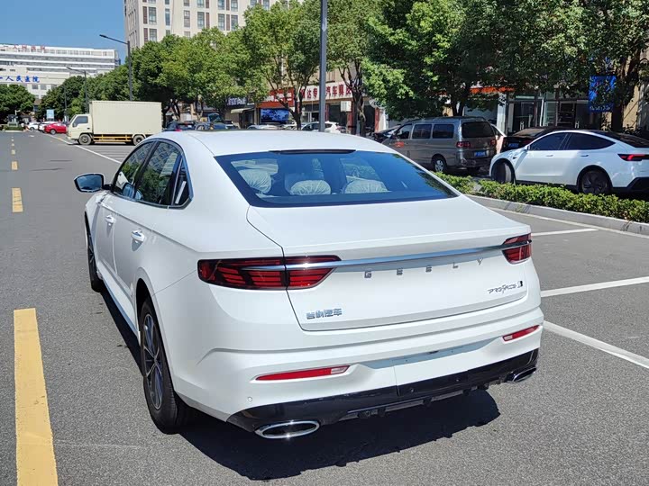 Photo 12 - Geely Preface