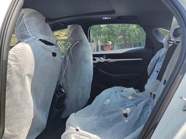 Photo 9 - Geely Preface