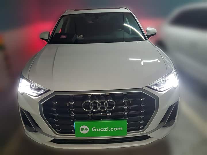 Фото 24 - Audi Q3