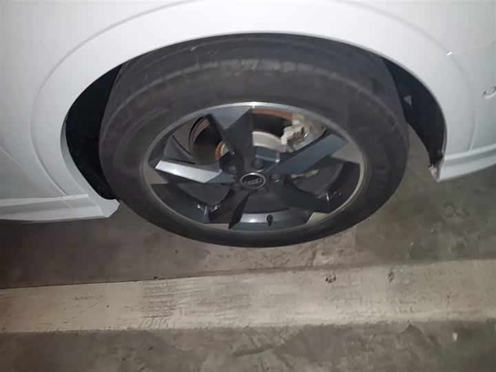 Фото 31 - Audi Q3