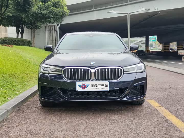 Фото 2 - BMW 5 Series