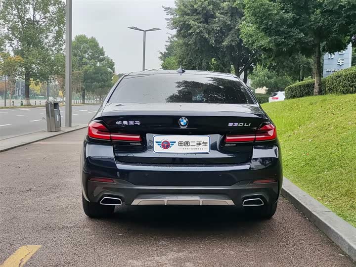 Фото 5 - BMW 5 Series