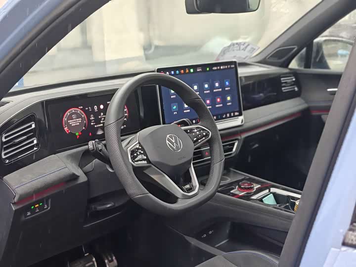 Фото 5 - Volkswagen Tiguan L Pro