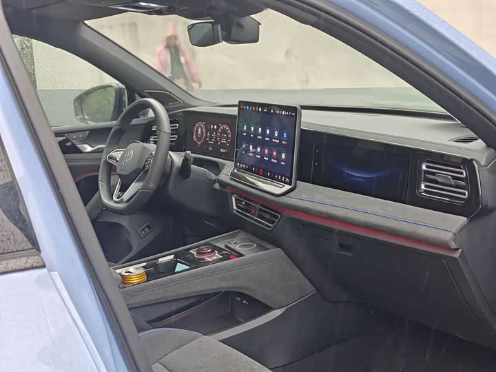 Фото 7 - Volkswagen Tiguan L Pro