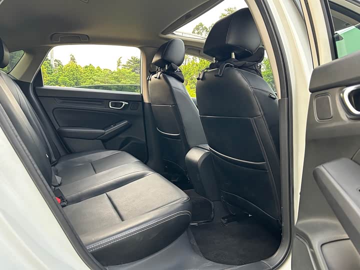 Фото 10 - Honda Civic