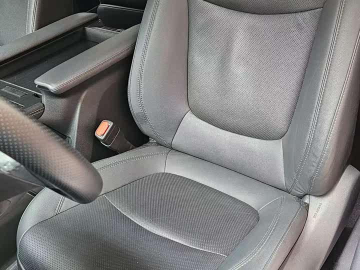 Фото 7 - Toyota Sienna