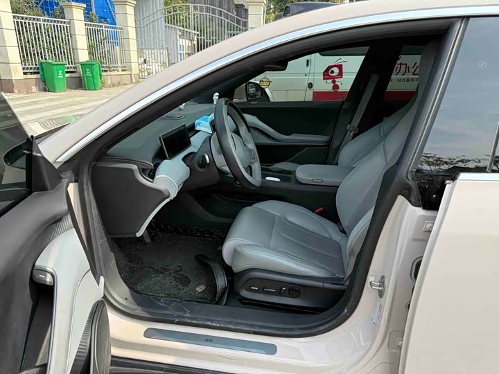 Фото 4 - Nio ET5T