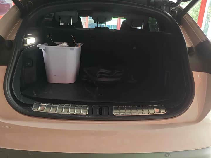 Фото 7 - Nio ET5T