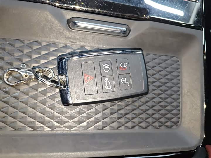 Фото 11 - Land Rover Range Rover Evoque L