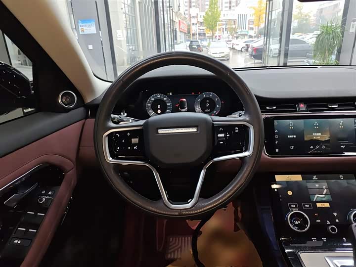 Фото 3 - Land Rover Range Rover Evoque L