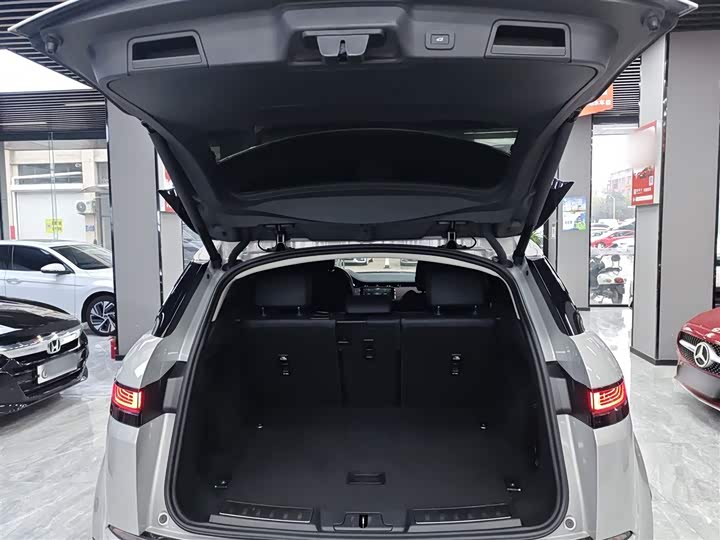 Фото 9 - Land Rover Range Rover Evoque L