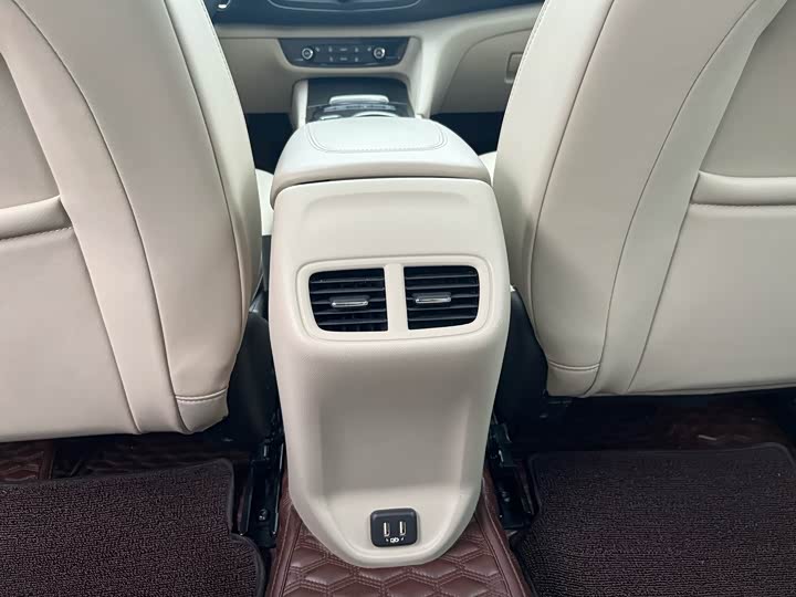 Фото 18 - Buick Regal