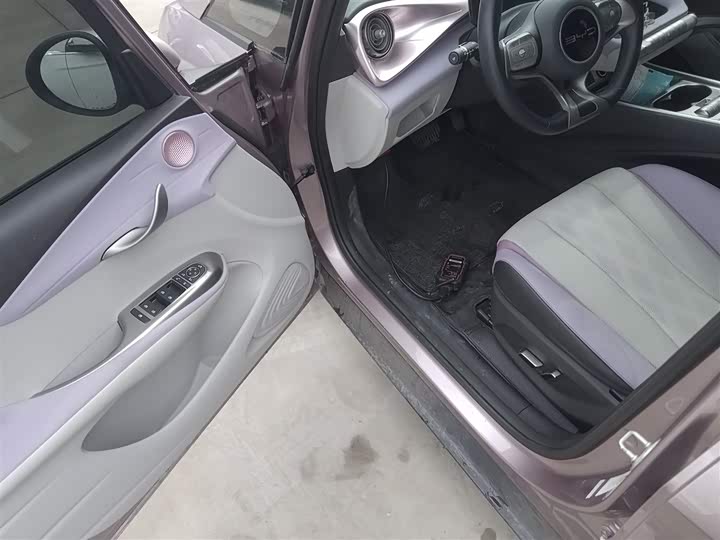 Фото 16 - BYD Dolphin