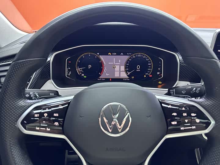 Фото 11 - Volkswagen Tayron X