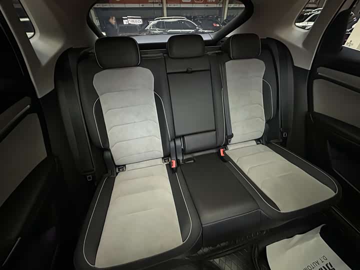 Фото 16 - Volkswagen Tayron X