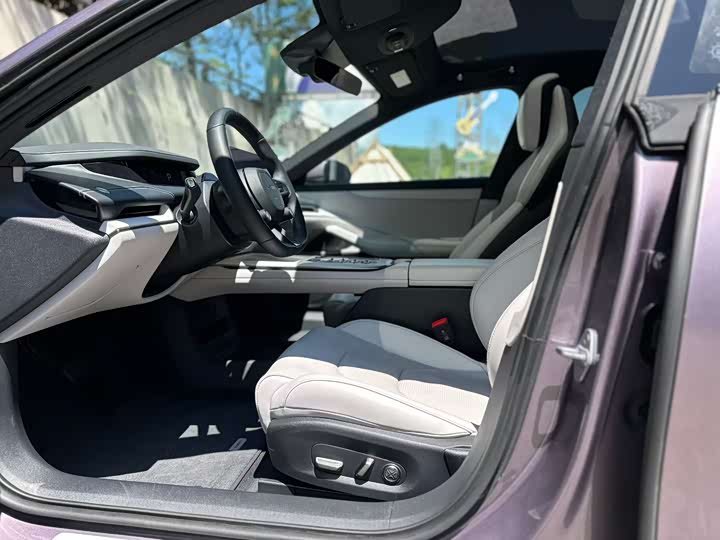 Фото 4 - Xiaomi SU7