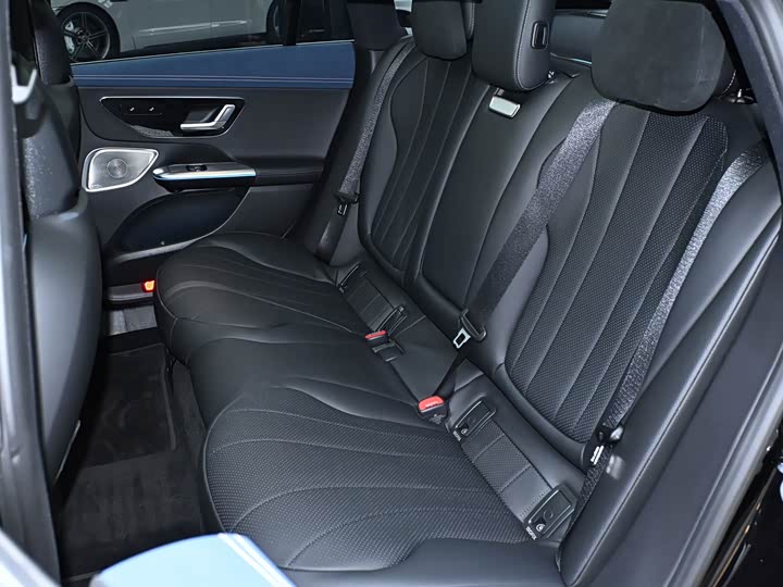 Фото 20 - Mercedes-Benz EQE