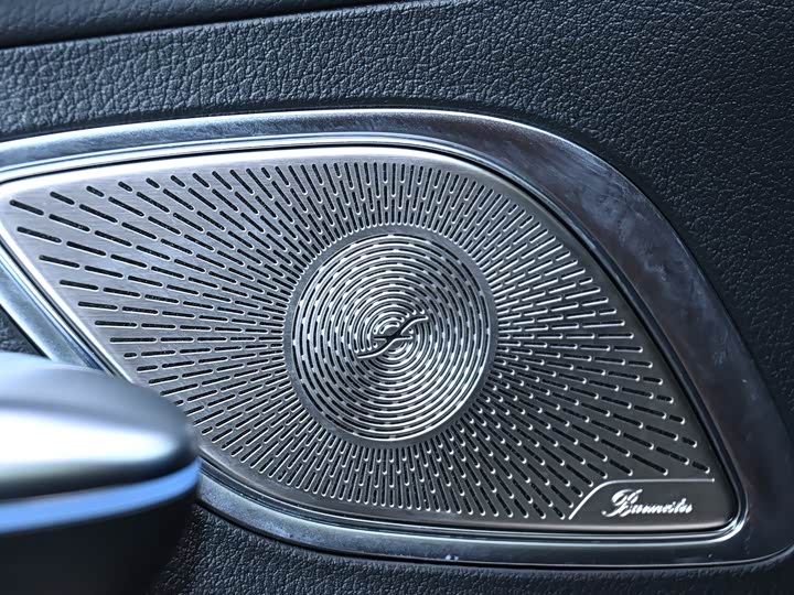 Фото 27 - Mercedes-Benz EQE