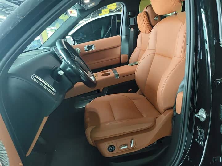 Фото 15 - LiXiang L6