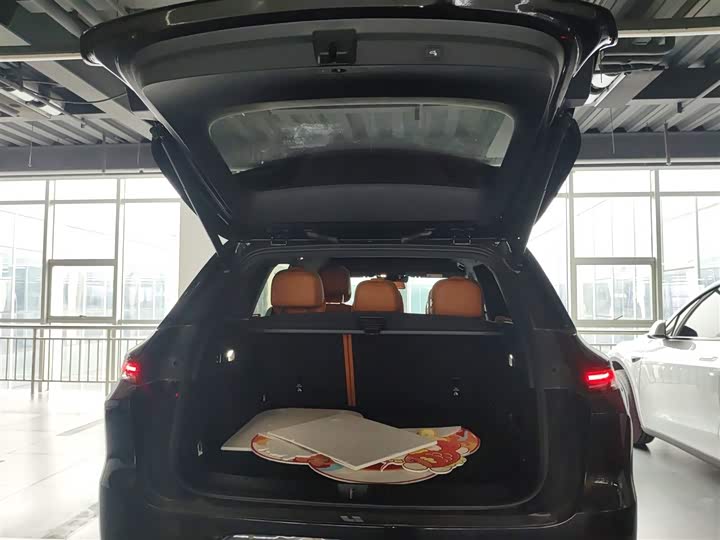 Фото 19 - LiXiang L6