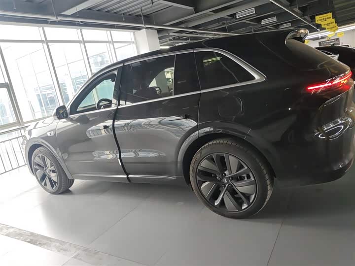 Фото 5 - LiXiang L6