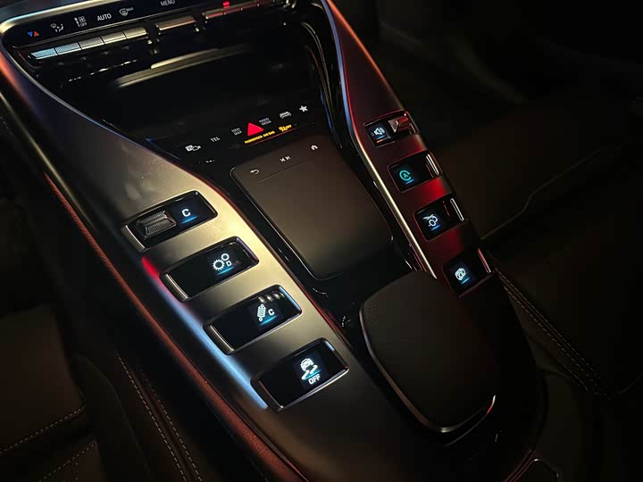 Фото 6 - Mercedes-Benz AMG GT