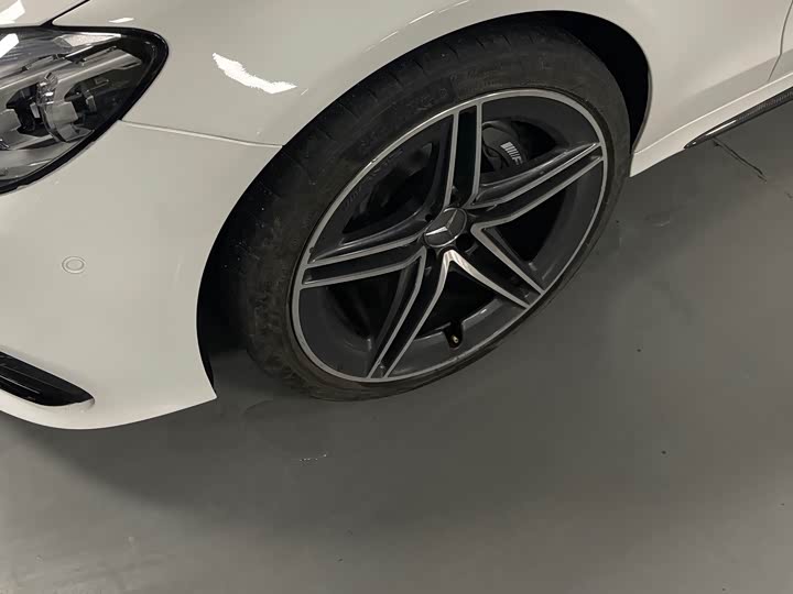 Фото 11 - Mercedes-Benz C-Class AMG