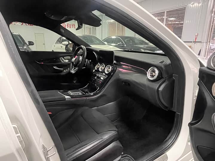 Фото 7 - Mercedes-Benz C-Class AMG