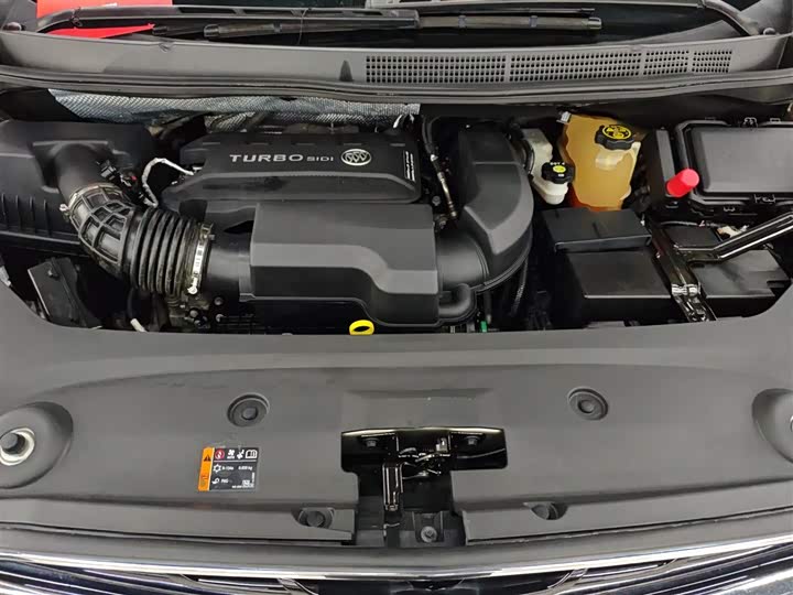 Фото 20 - Buick GL8 ES